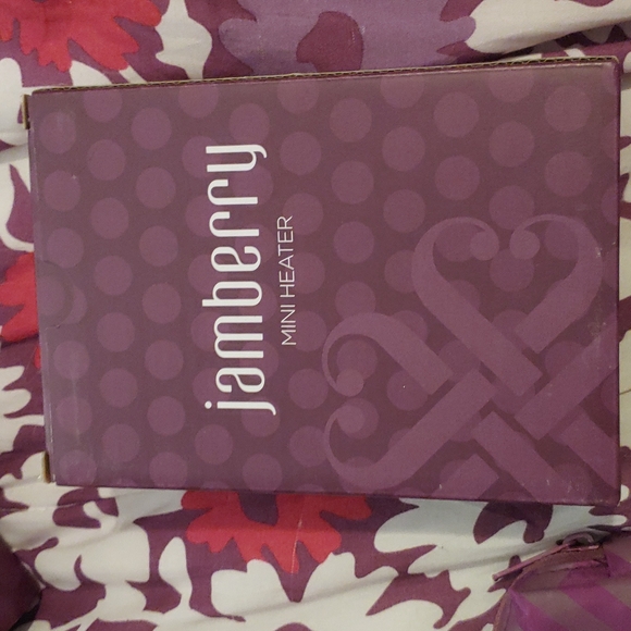 Jamberry Lamp and Mini Heater Bundle - Picture 3 of 8